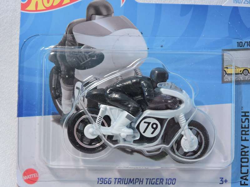Hot Wheels TRIUMPH TIGER Motorcycle 1966 ( Blue )