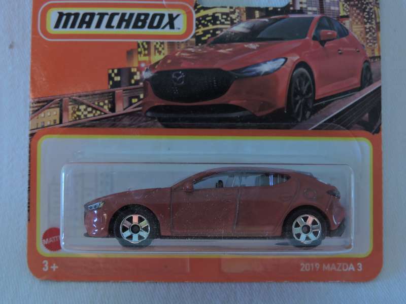 Matchbox MAZDA 3 ( Red )  Like Hot Wheels