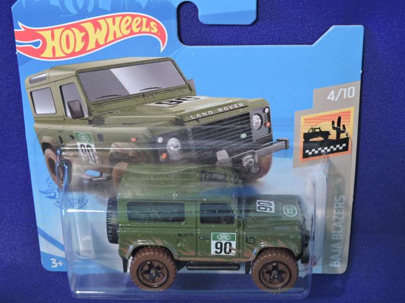 Hot Wheels LAND ROVER DEFENDER 90  ( Green #90 )