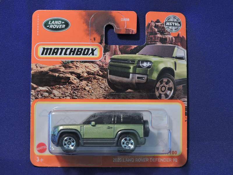 Matchbox LAND ROVER DEFENDER 90 ( Green )  Like Hot Wheels