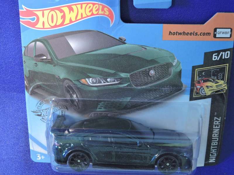 Hot Wheels JAGUAR XE SV Project 8 ( Bottle Green )