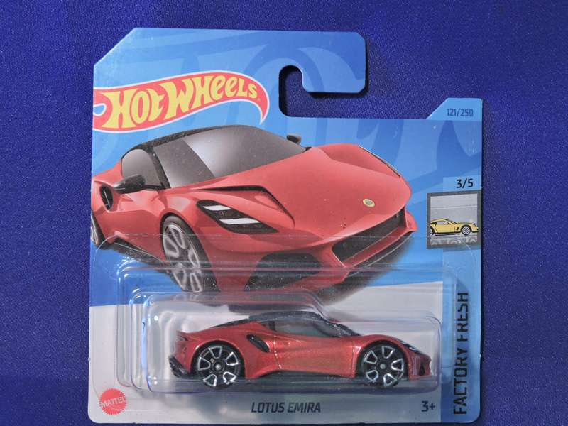 Hot Wheels LOTUS EMIRA  Supercar  ( Red )