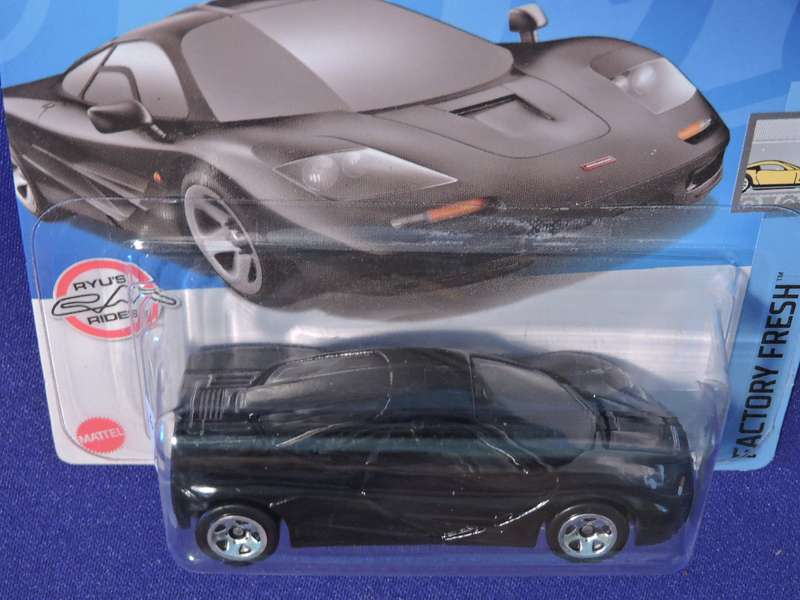 Hot Wheels McLAREN F1  Supercar  ( Black )