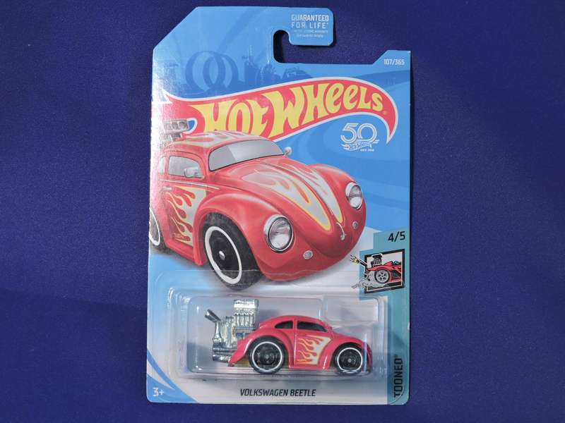 Hot Wheels VW VOLKSWAGEN BEETLE with Blown Engine  ( Red with yellow Flames )