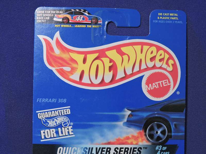 Hot Wheels FERRARI 308 ( Pearl white  )  full metal casting