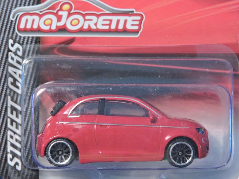 Majorette FIAT 500 Cabriolet ( Red )  Like Hot Wheels