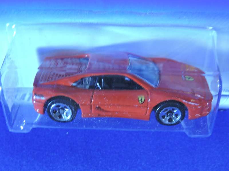 Hot Wheels FERRARI F355 Berlinette ( Red ) Super Car  Full metal Released 1998 ( 27 years old )