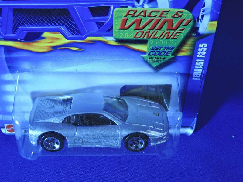Hot Wheels FERRARI F355  ( Silver ) Super Car  Full metal Released 1995 (30 years old)