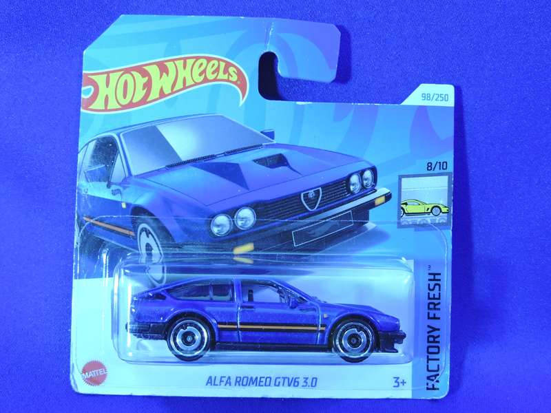 Hot Wheels ALFA ROMEO GTV 3.0  ( Blue )