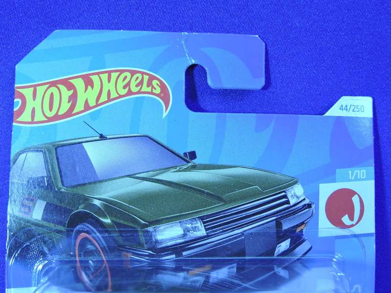Hot Wheels NISSAN SKYLINE RS ( Green #6 )