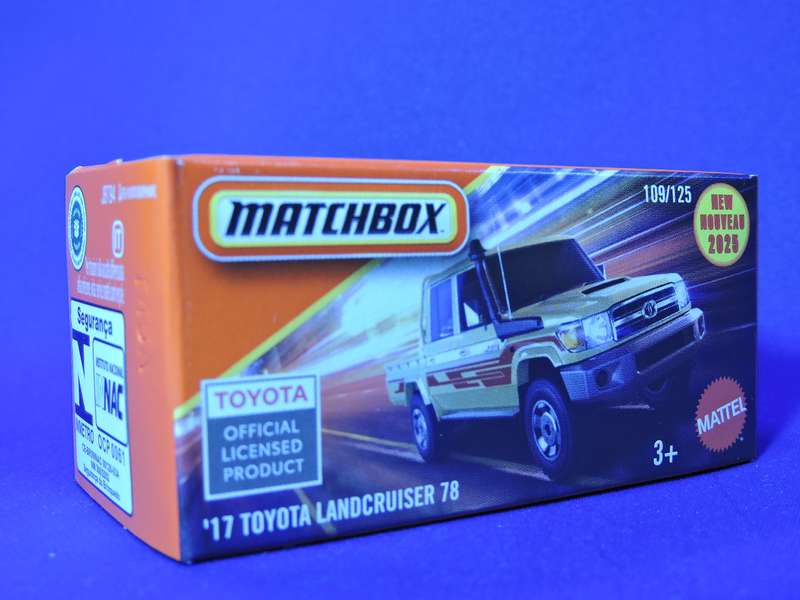 Matchbox TOYOTA LAND CRUISER  ( Mint In Box )  like Hot Wheels
