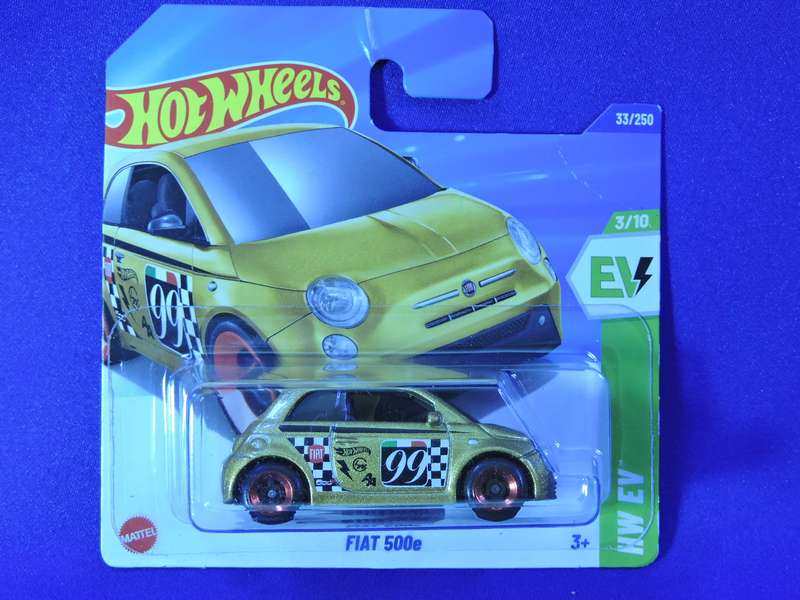 Hot Wheels FIAT 500e  ( Gold #99 )