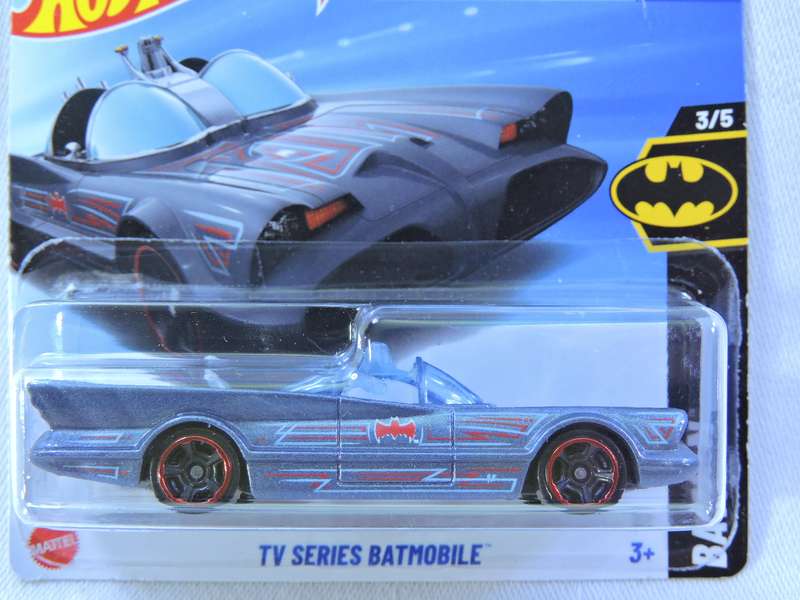 Hot Wheels TV SERIES BATMOBILE  ( Blue ) Batman