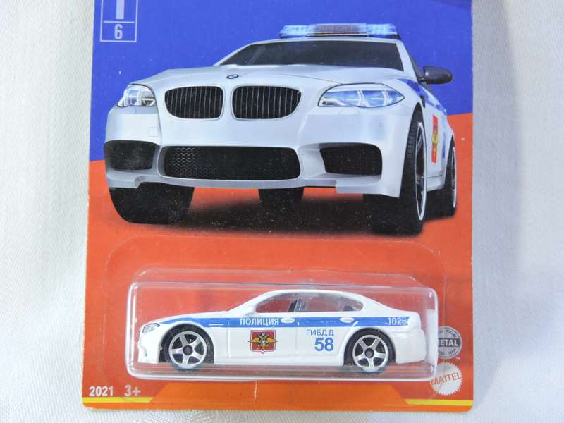 Matchbox BMW M5 Police  RUSSIA 1/6  ( White #58 )    like Hot Wheels