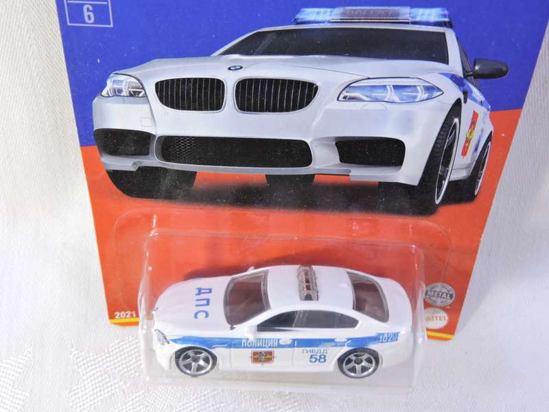 Matchbox BMW M5 Police  RUSSIA 1/6  ( White #58 )    like Hot Wheels