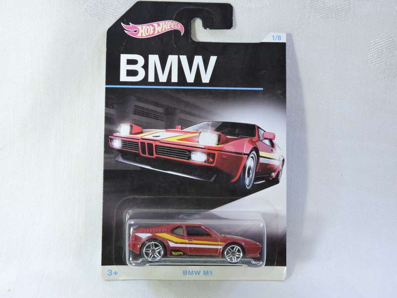 Hot Wheels BMW M1 ( Red )