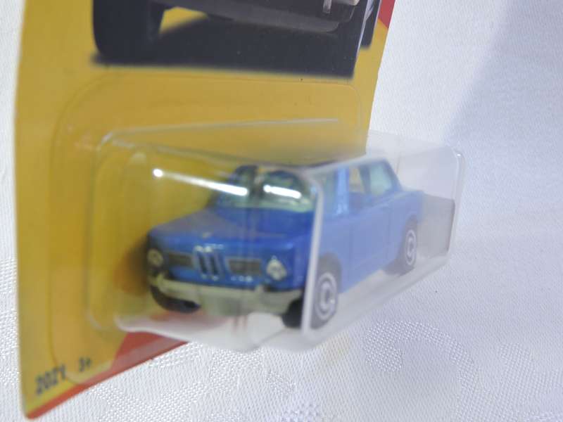 Matchbox BMW 2002 ( Blue ) Germany Long Card 9/12   like Hot Wheels