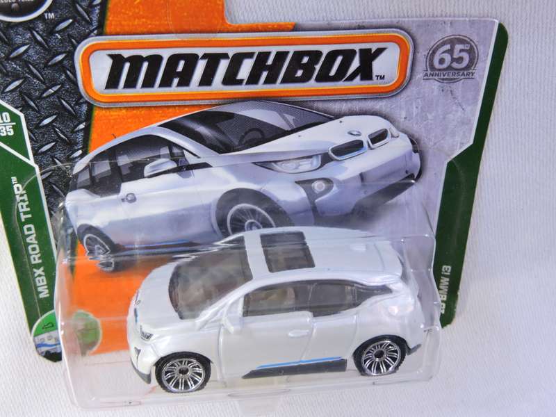 Matchbox BMW i3 ( White )    like Hot Wheels