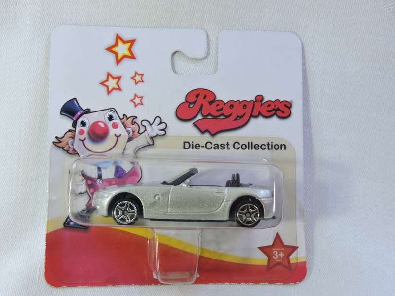 Die Cast BMW Cabriolet ( White )  Like Hot Wheels
