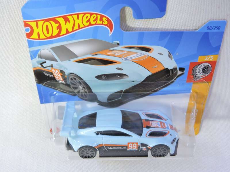 Hot Wheels ASTON MARTIN VANTAGE GTE ( GULF Blue #99 )