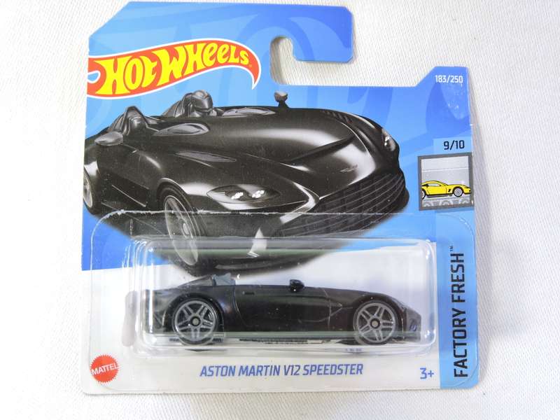 Hot Wheels ASTON MARTIN V12 SPEEDSTER ( White #32 )