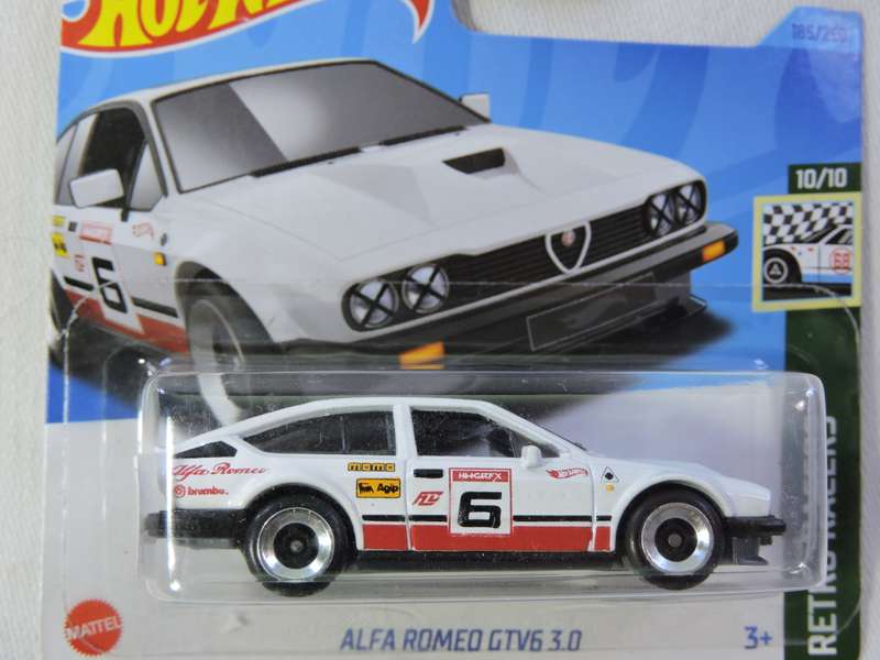 Hot Wheels ALFA ROMEO GTV 3.0  ( White #6 )