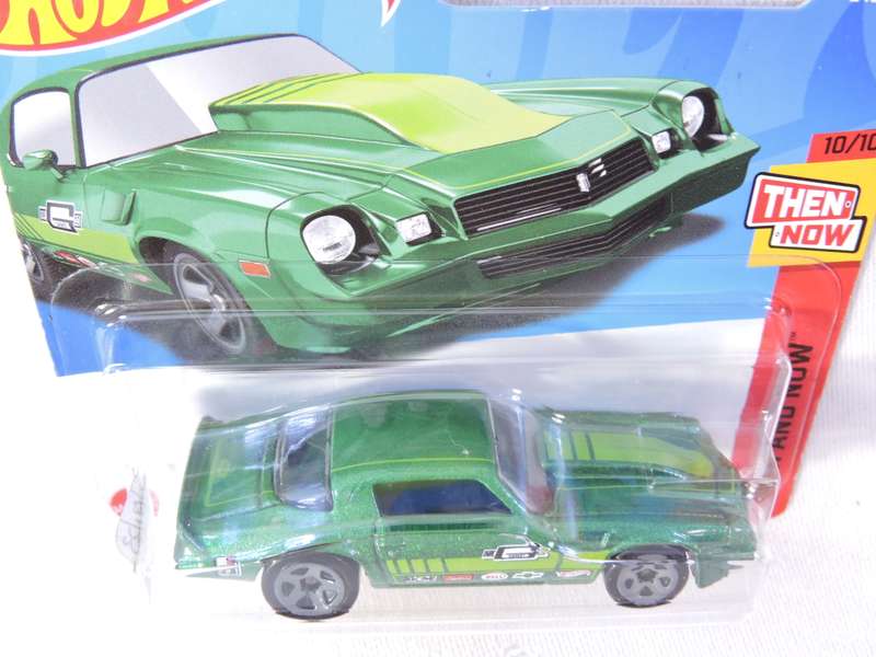 Hot Wheels CHEVY CHEVROLET Camaro   ( Green )