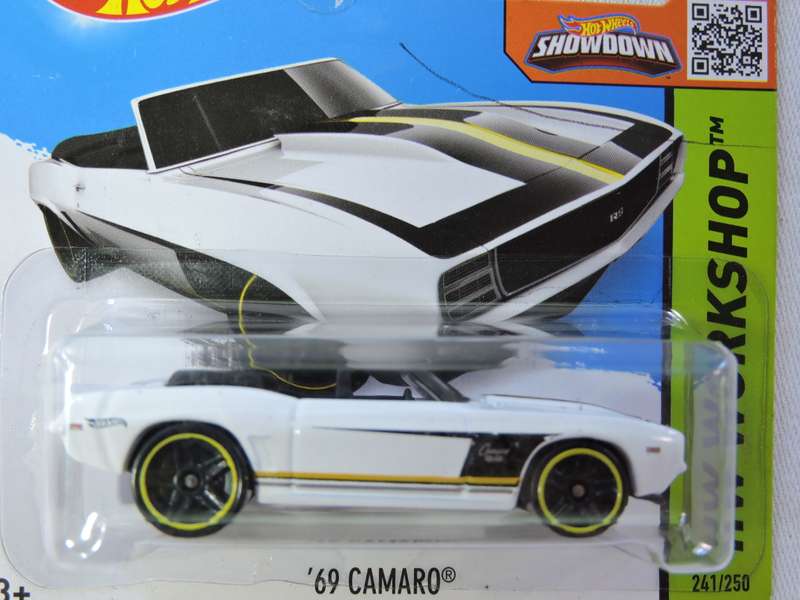 Hot Wheels CHEVY CHEVROLET Camaro convertible ( White )