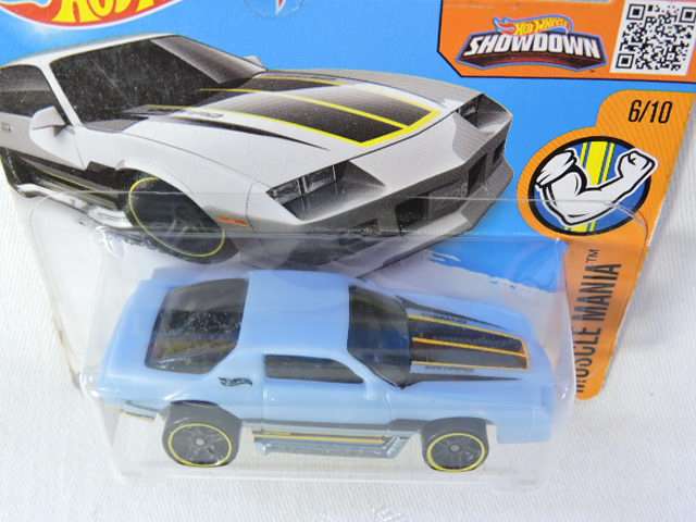 Hot Wheels CHEVY CHEVROLET Camaro Z 28 ( Blue )