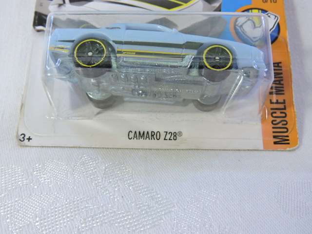 Hot Wheels CHEVY CHEVROLET Camaro Z 28 ( Blue )