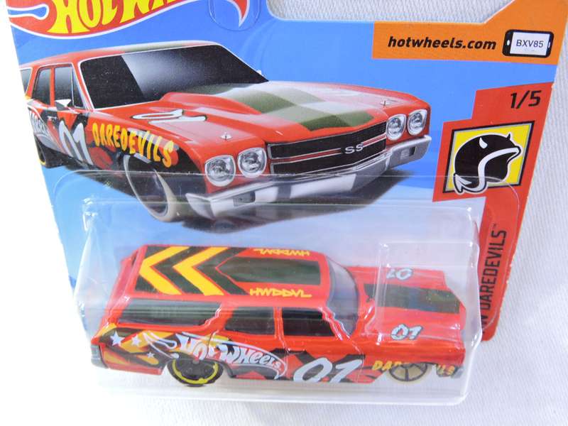 Hot Wheels CHEVY CHEVROLET Chevelle SS Wagon ( Red HW #1 )