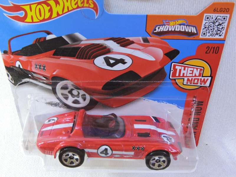 Hot Wheels CHEVY CHEVROLET Corvette Grand Sport Roadster ( Red #4 )