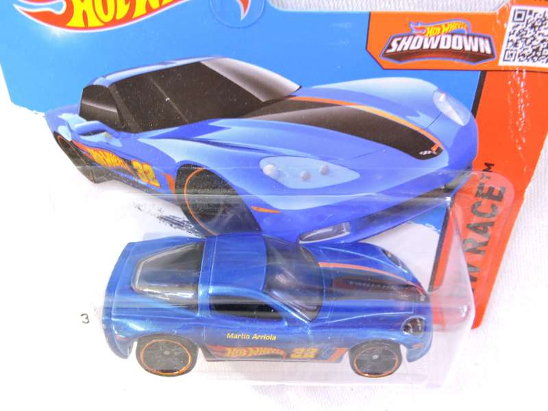 Hot Wheels CHEVY CHEVROLET Corvette C6 ( Blue HW #32 )