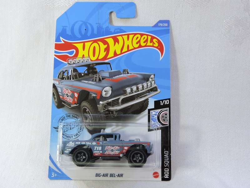 Hot Wheels CHEVY CHEVROLET Big-Air Bel-Air ( Grey #718 ) Long Card