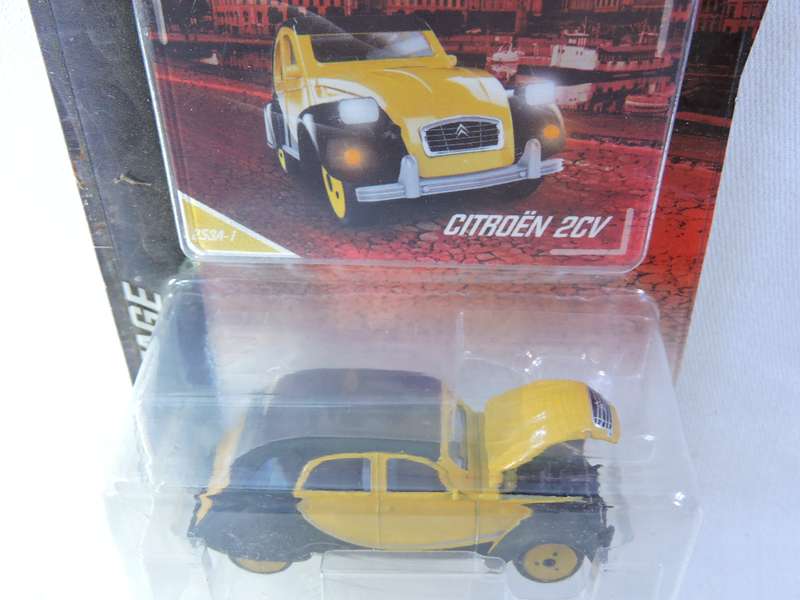 Majorette CITROEN 2CV  ( Black & Yellow )  Long Card Like Hot Wheels