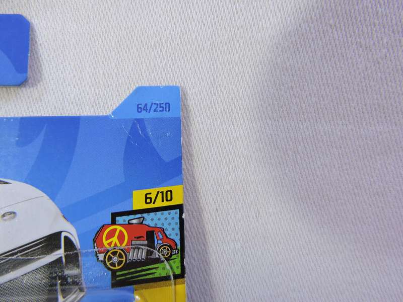 Hot Wheels FORD Transit Connect ( White )