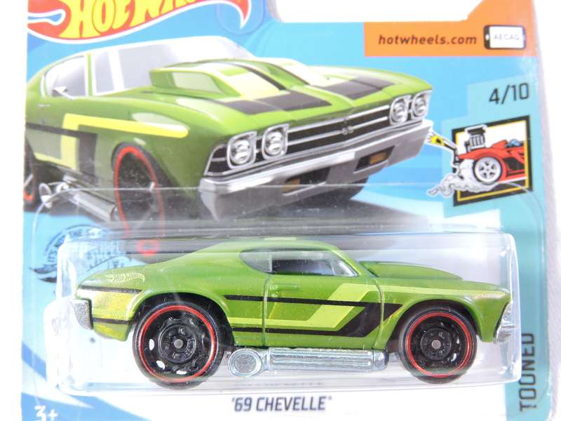 Hot Wheels CHEVY CHEVROLET 69 Chevelle  ( Green )