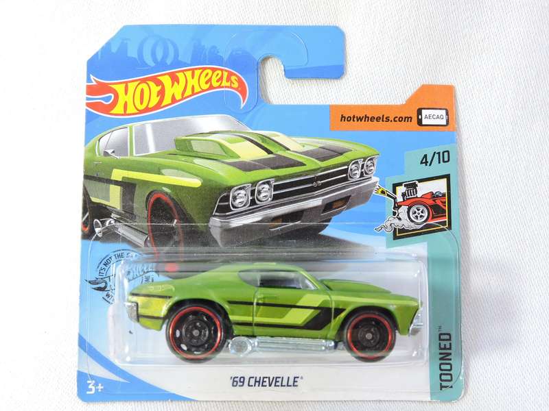 Hot Wheels CHEVY CHEVROLET 69 Chevelle  ( Green )