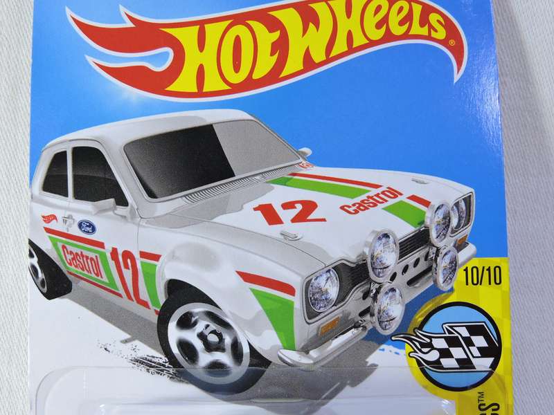 Hot Wheels FORD ESCORT RS1600  ( Castrol #12 ) Long card