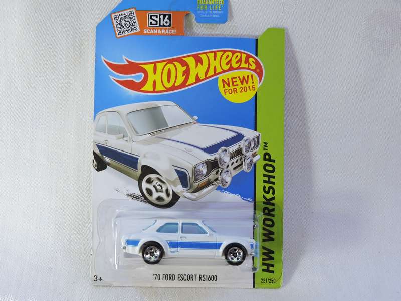 Hot Wheels FORD ESCORT RS1600  ( White with Blue stripe ) Long card