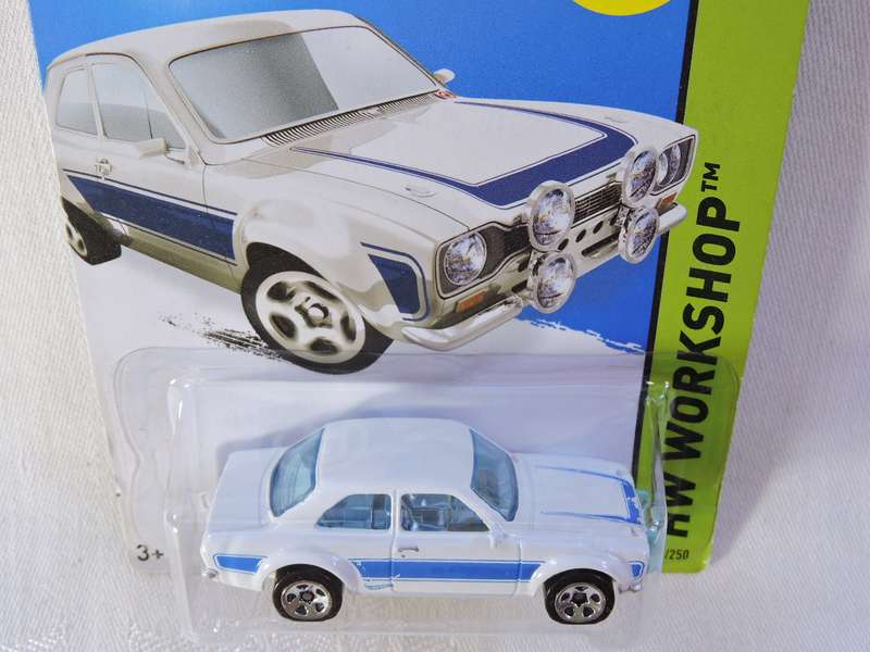 Hot Wheels FORD ESCORT RS1600  ( White with Blue stripe ) Long card