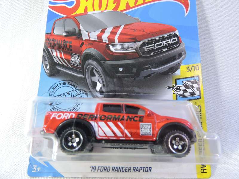 Hot Wheels FORD Ranger Raptor Pickup Bakkie ( Red. Ford Performance ) Long Card.