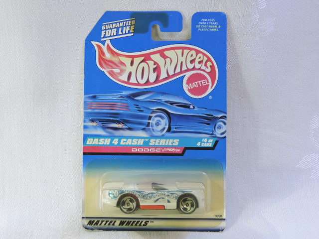 Hot Wheels DODGE VIPER RT/1O ( White #20 ) Long Card