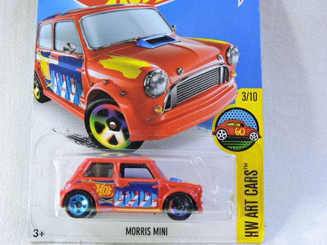 Hot Wheels  MORRIS MINI ( Red Art Car ) Long Card