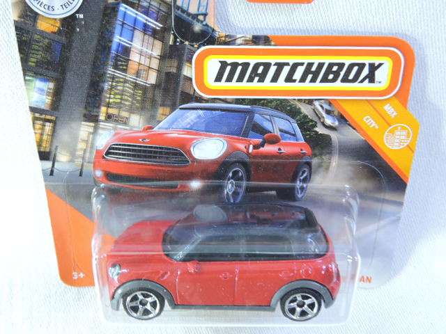 Matchbox MINI COUNTRYMAN ( Red )  Like Hot Wheels
