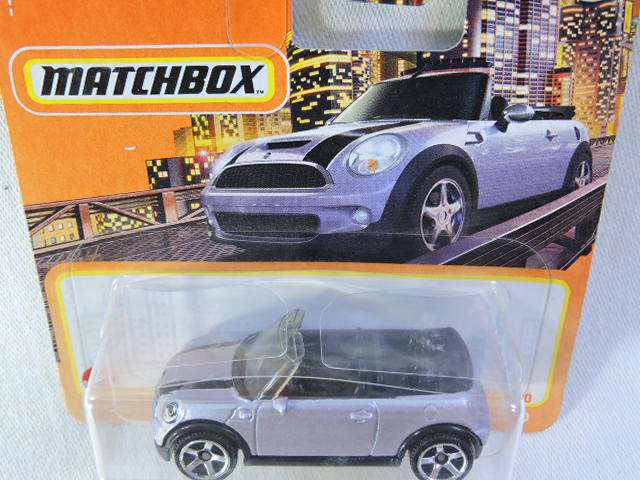 Matchbox MINI CO0PER S CABRIO ( Light Purple )  Like Hot Wheels