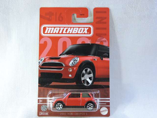 Matchbox MINI COOPER S ( Red )  Like Hot Wheels
