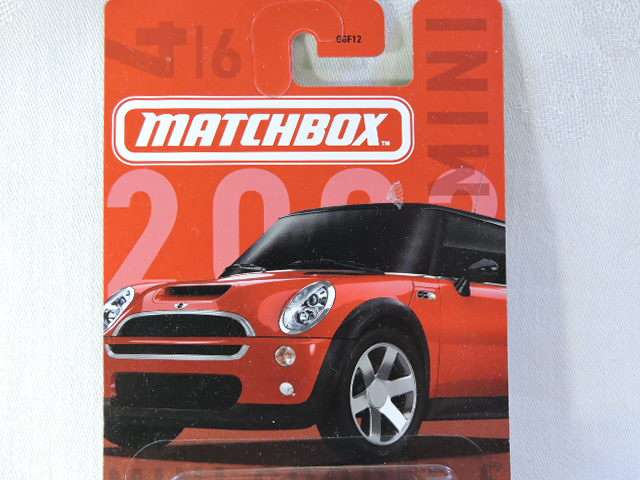Matchbox MINI COOPER S ( Red )  Like Hot Wheels