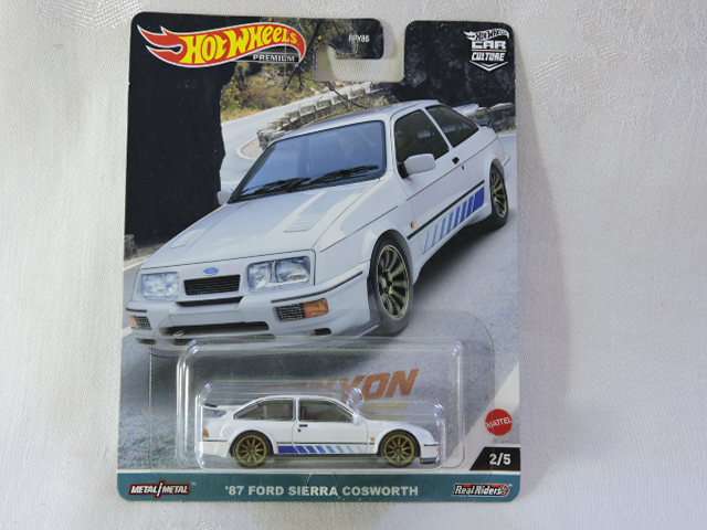 Hot Wheels FORD SIERRA COSWORTH ( White ) Long Card  Car Culture Premium