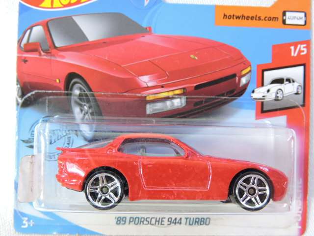 Hot Wheels PORSCHE 944 Turbo ( Red )